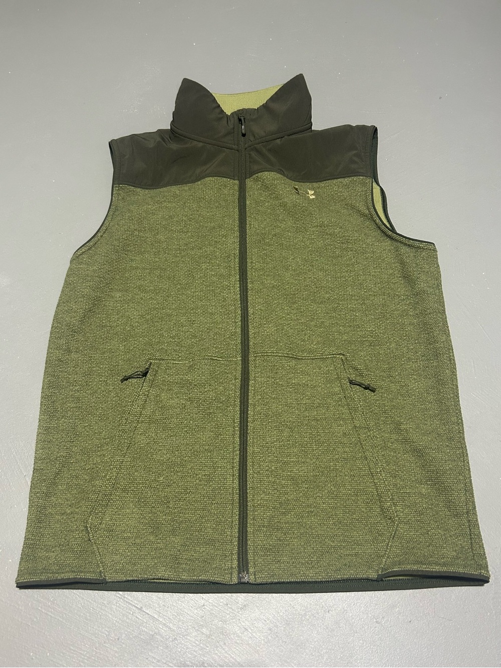 Under Armour Green Zip-Up Lightweight Vest (Men’s Size Large)